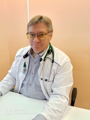 Врач-терапевт Удовенко Николай Александрович